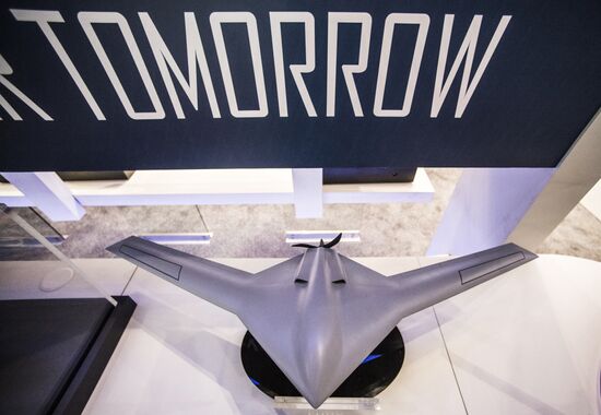 2015 Dubai Airshow international exhibition. Day three