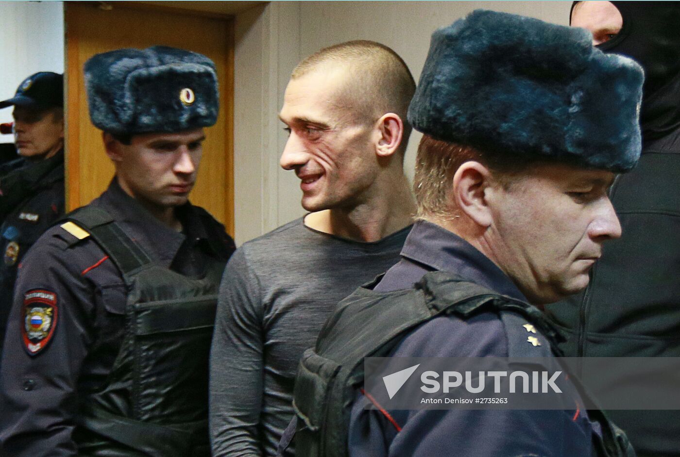 Court examines investigators' request to choose measure of restriction for artist Pyotr Pavlensky