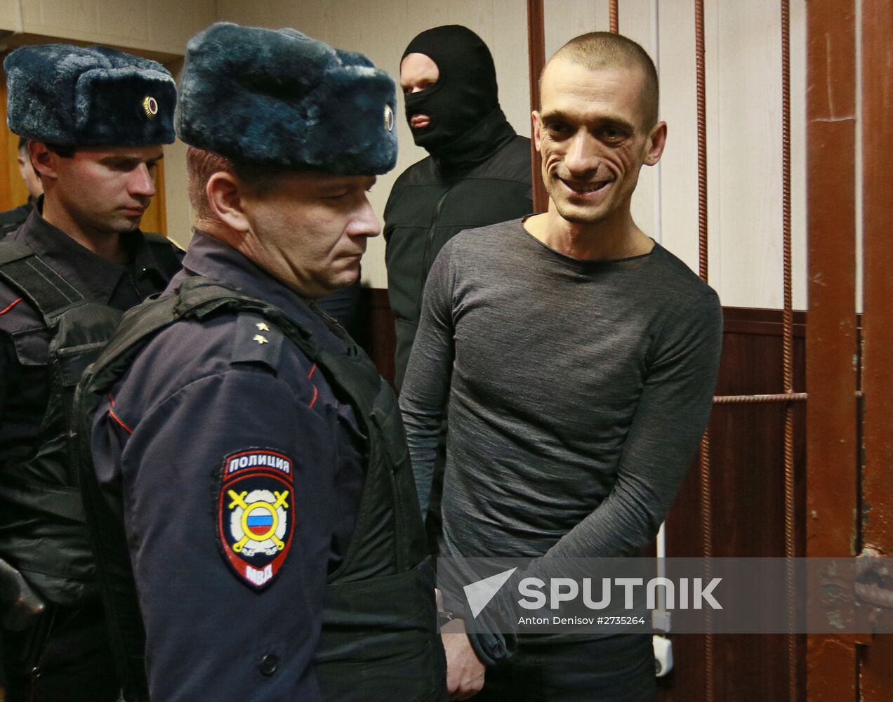 Artist Pyotr Pavlensky at pre-trial detention hearing