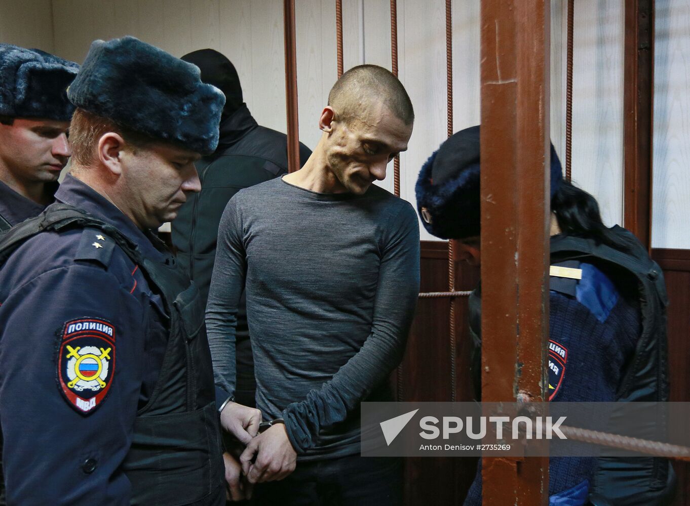 Artist Pyotr Pavlensky at pre-trial detention hearing