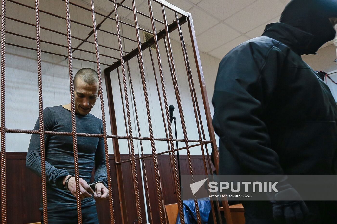 Artist Pyotr Pavlensky at pre-trial detention hearing