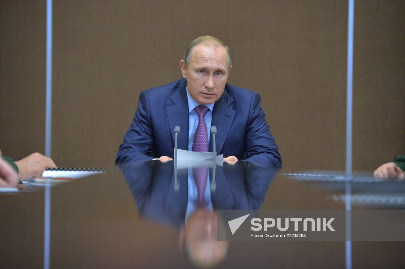 President Vladimir Putin chairs meeting on defense complex development