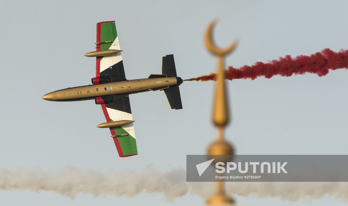 2015 Dubai Airshow. Day 3