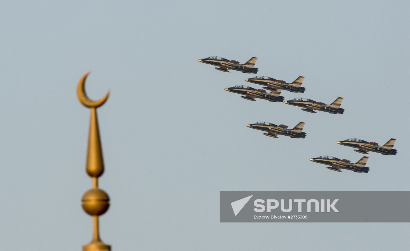 2015 Dubai Airshow. Day 3