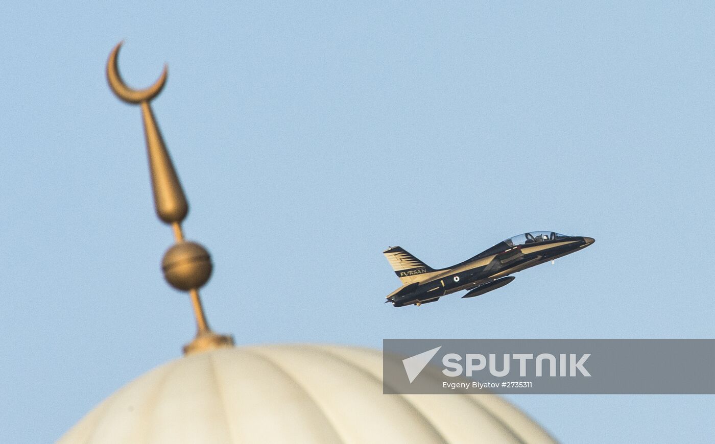 2015 Dubai Airshow. Day 3