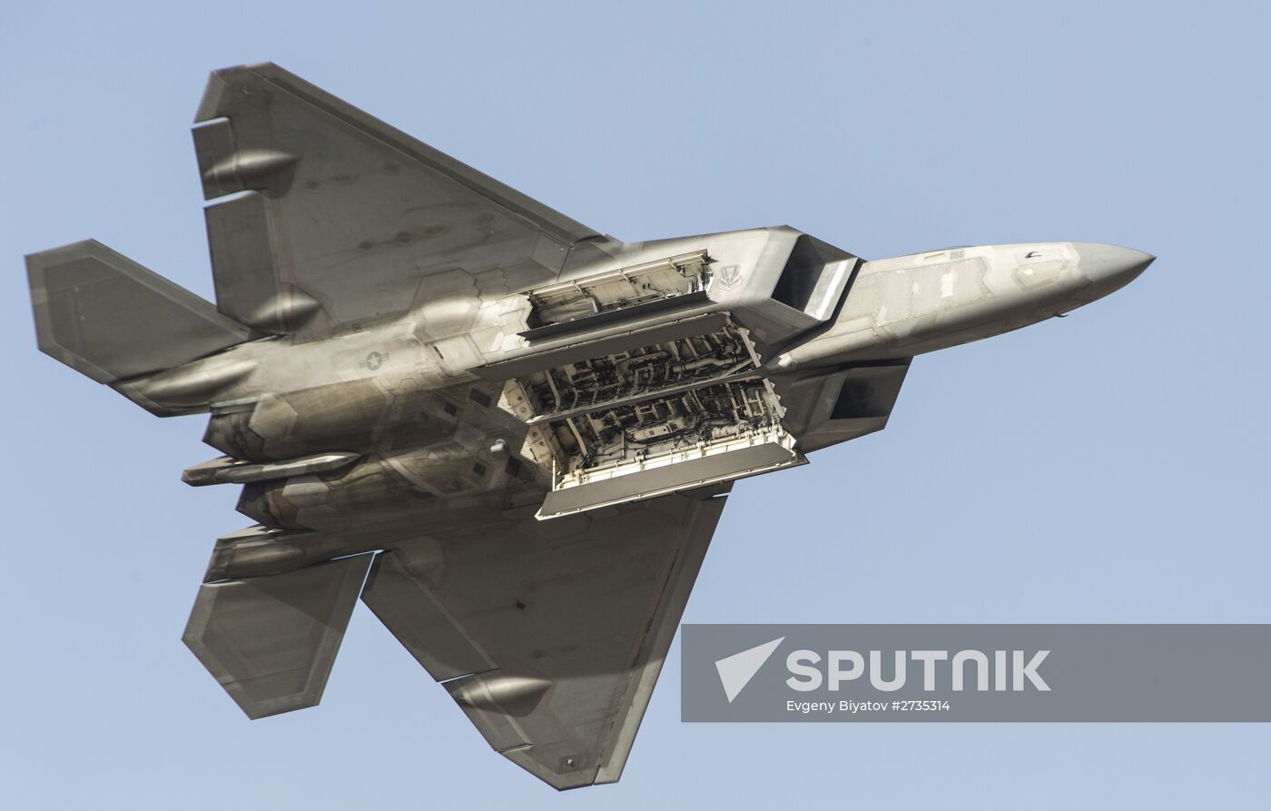 2015 Dubai Airshow. Day 3