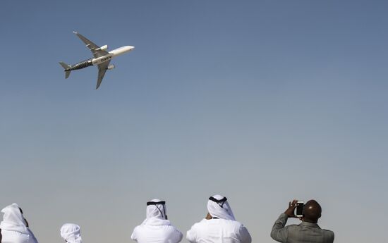 2015 Dubai Airshow. Day 3