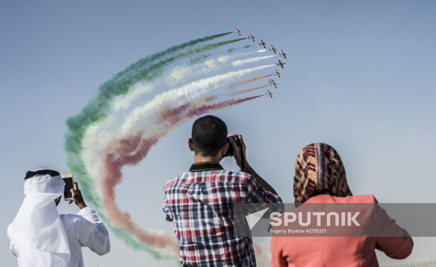 2015 Dubai Airshow. Day 3