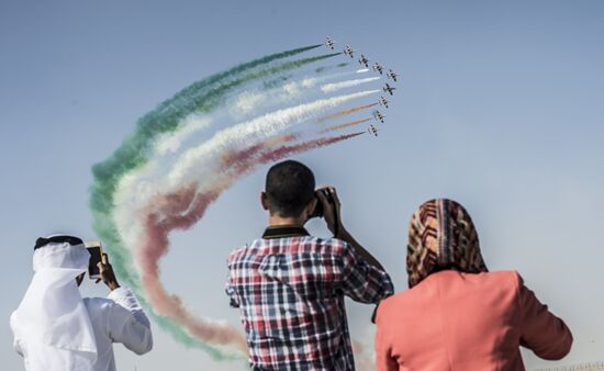 2015 Dubai Airshow. Day 3