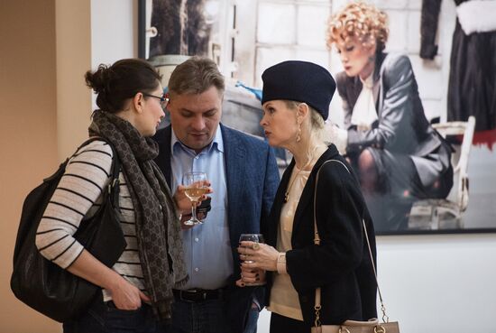 Photo exhibition "My Lusya" opens in Moscow