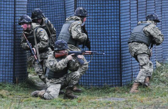 Training of Ukrainian military personnel in Lviv Region