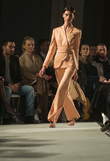 House of Chapurin presents new collection at Mercedes Benz Fashion Week