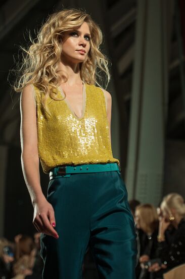 House of Chapurin presents new collection at Mercedes Benz Fashion Week