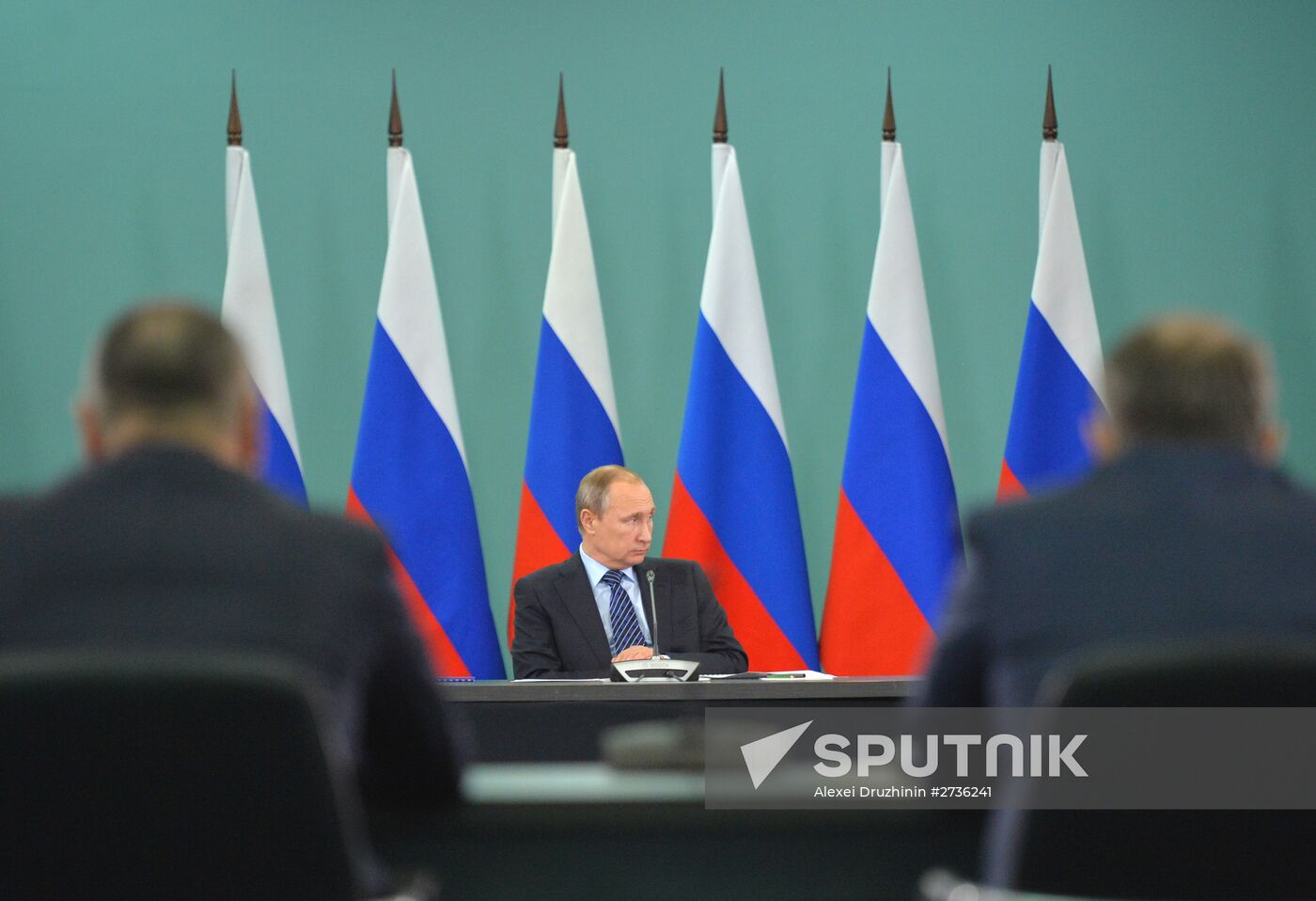 President Vladimir Putin holds meeting on preparing Russian athletes for 2016 Olympics