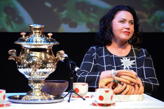 Literary readings 'An Evening with Gogol'