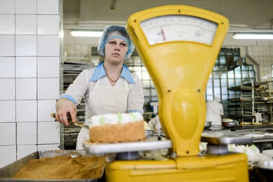 Confectionery production in Veliky Novgorod