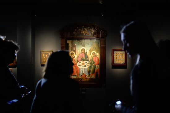 Opening "Art Center. Moscow" on Christ the Savior Cathedral premises