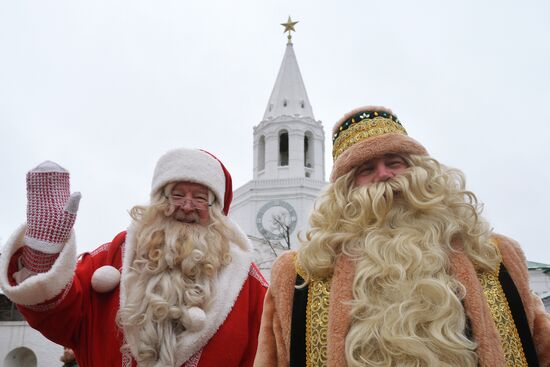 Santa Claus meets his Tatar counterpart Kysh Babai in Kazan