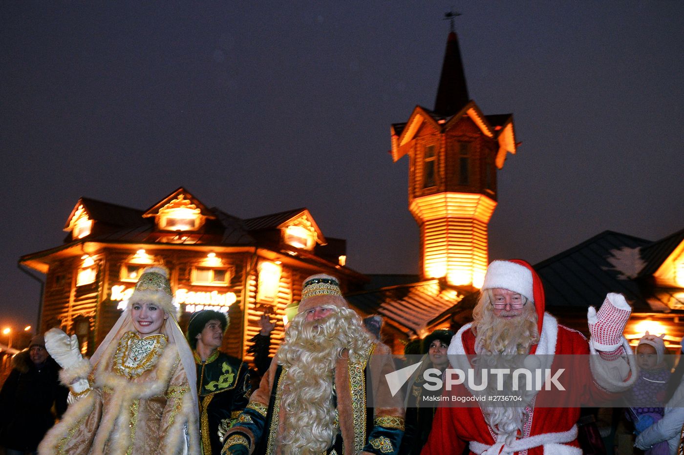 Santa Claus meets his Tatar counterpart Kysh Babai in Kazan