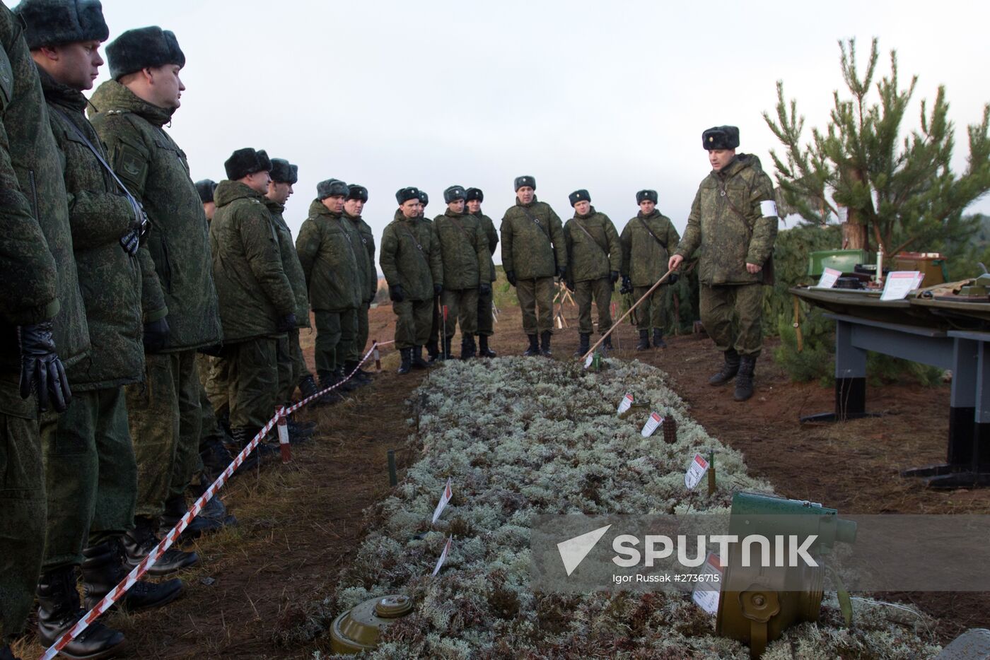 Artillery and missile field firing in Leningrad Region