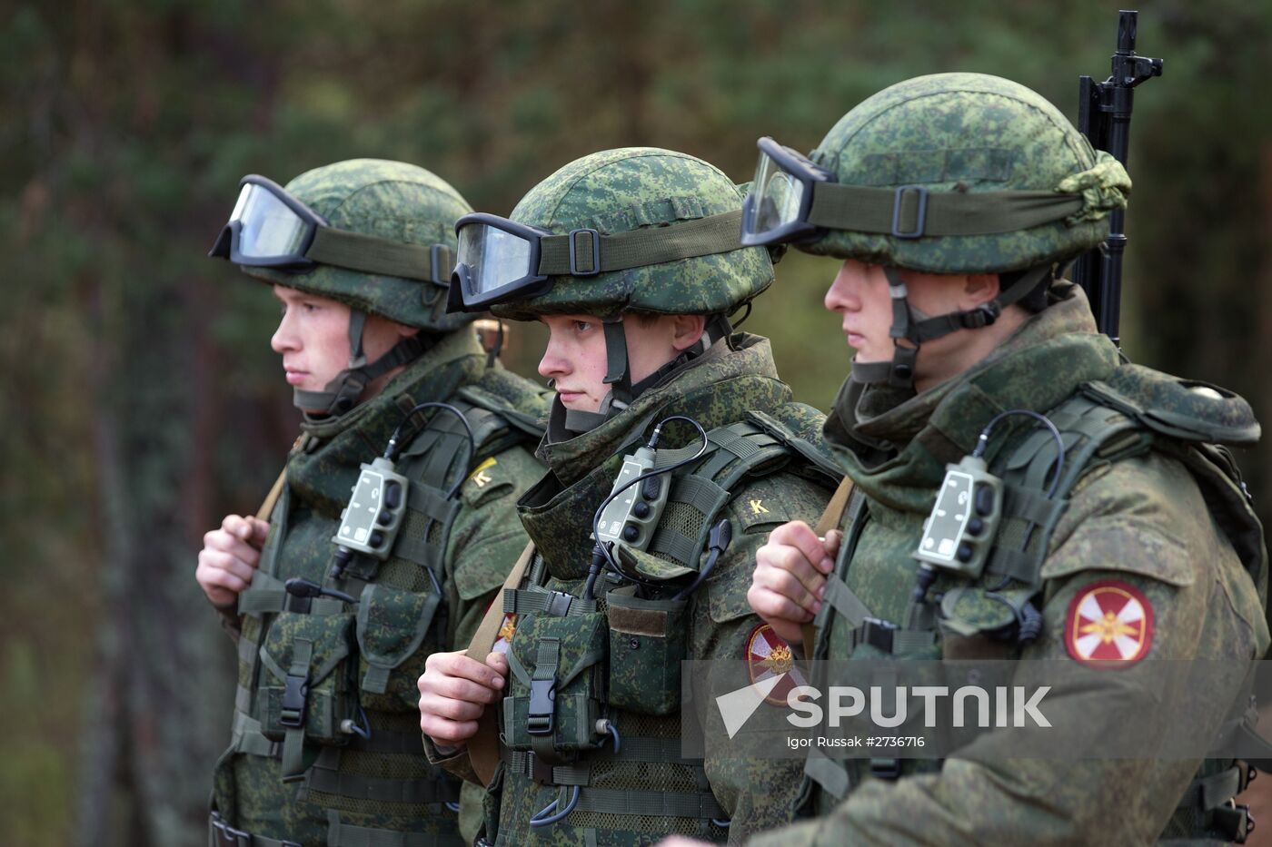 Artillery and missile field firing in Leningrad Region