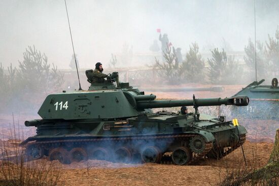 Artillery and missile live fire exercises in Leningrad Region