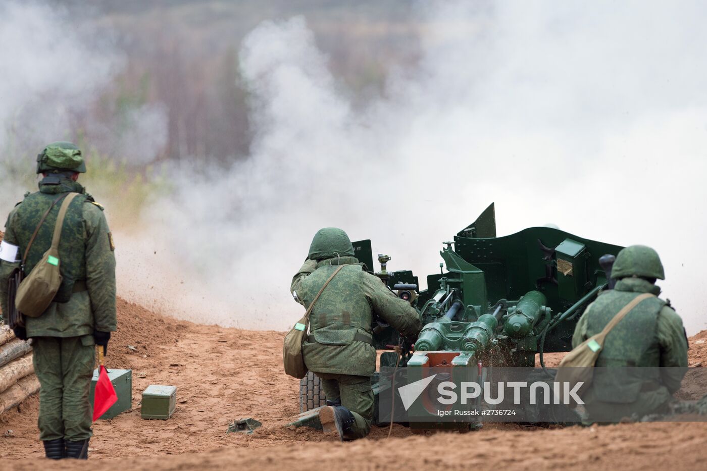 Artillery and missile field firing in Leningrad Region