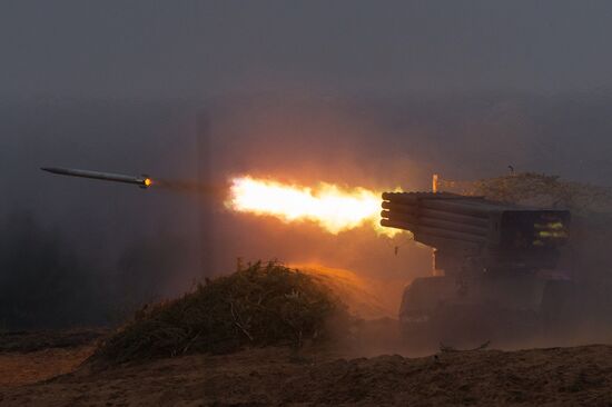 Artillery and missile field firing in Leningrad Region