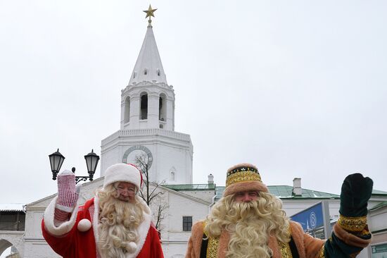 Santa Claus meets his Tatar counterpart Kysh Babai in Kazan