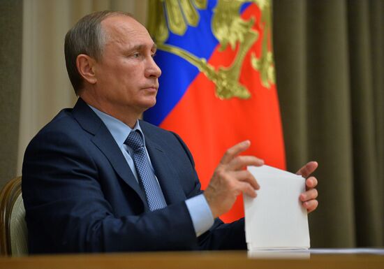 President Putin holds meeting on Russia's priority space activities