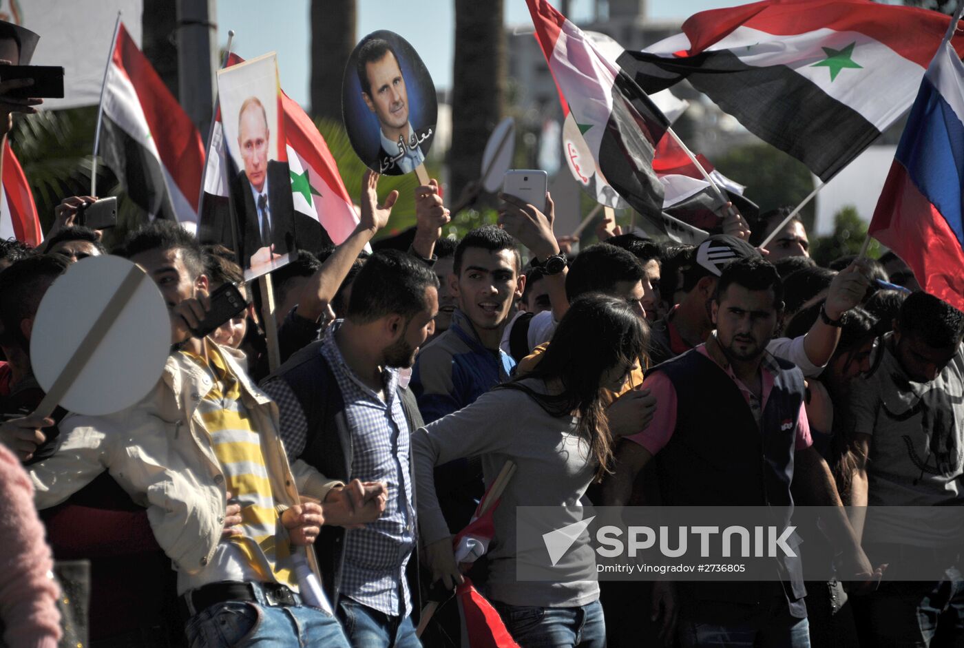 Rally in Tartus in support of Russian air force operation