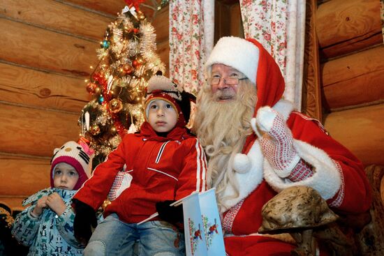 Santa Claus meets his Tatar counterpart Kysh Babai in Kazan