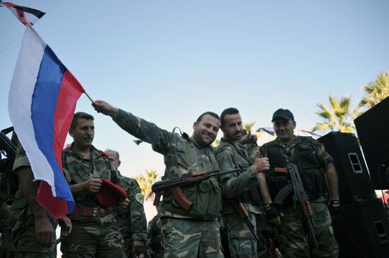 Rally in Tartus in support of Russian air force operation