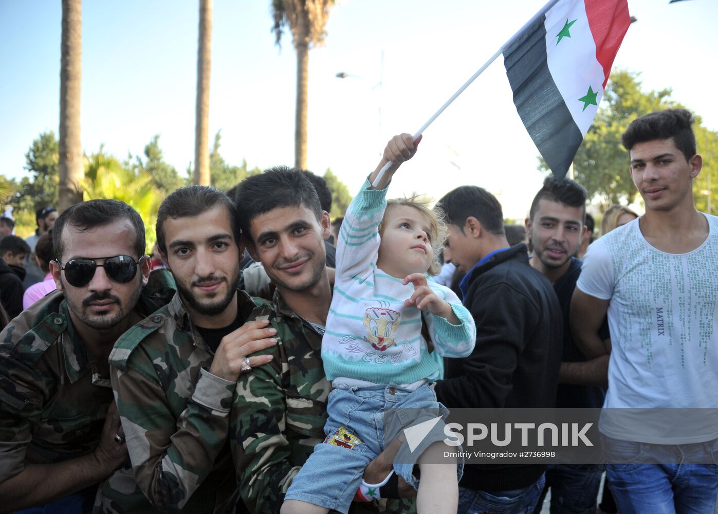 Rally in Tartus in support of Russian air force operation