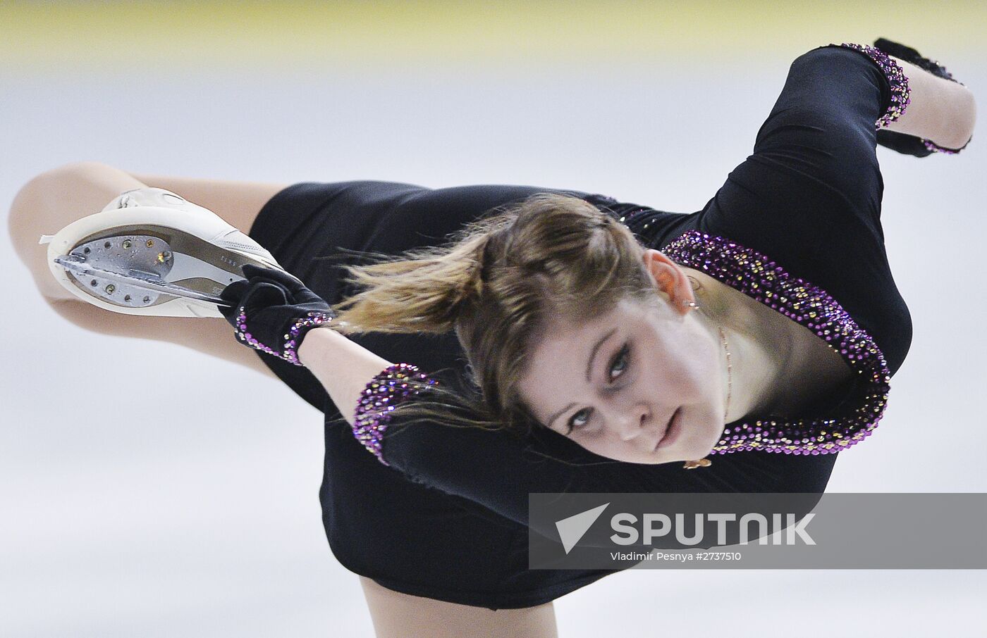 ISU Grand Prix of Figure Skating 2015/2016. Women's short program.