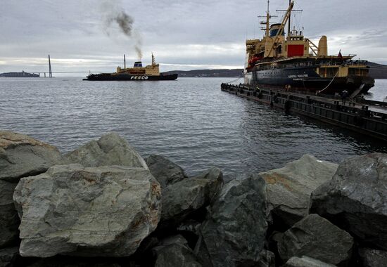 Krasin icebreaker arrives in Vladivostok port