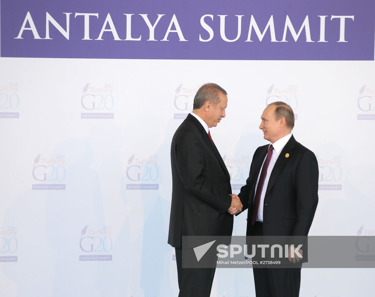 Vladimir Putin takes part in G20 summit in Turkey
