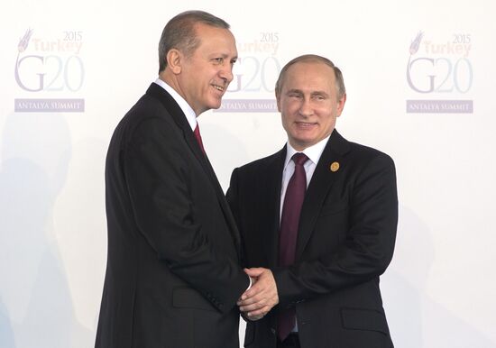 Vladimir Putin takes part in G20 summit in Turkey