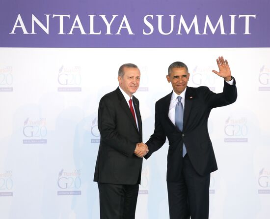 Vladimir Putin takes part in G20 summit in Turkey