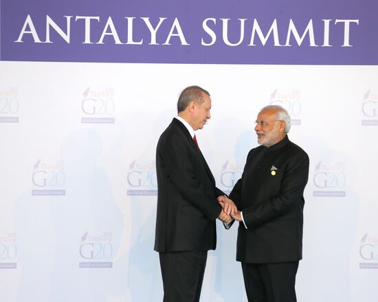 Vladimir Putin takes part in G20 summit in Turkey