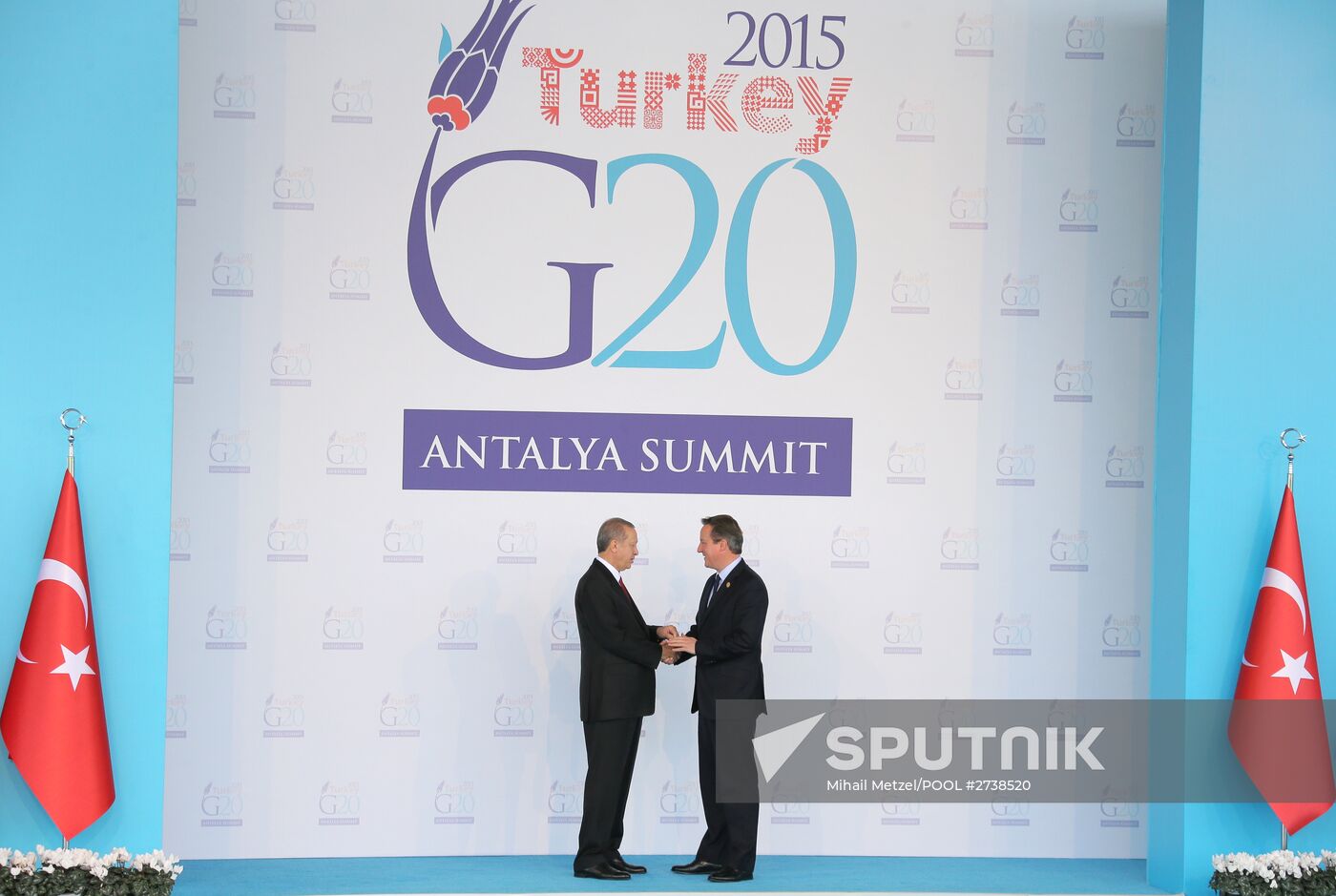 Vladimir Putin takes part in G20 summit in Turkey
