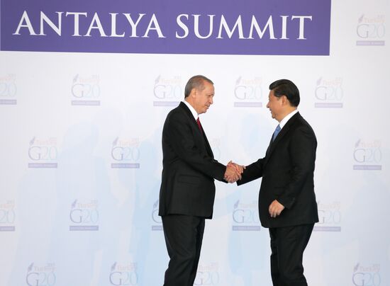 Vladimir Putin takes part in G20 summit in Turkey