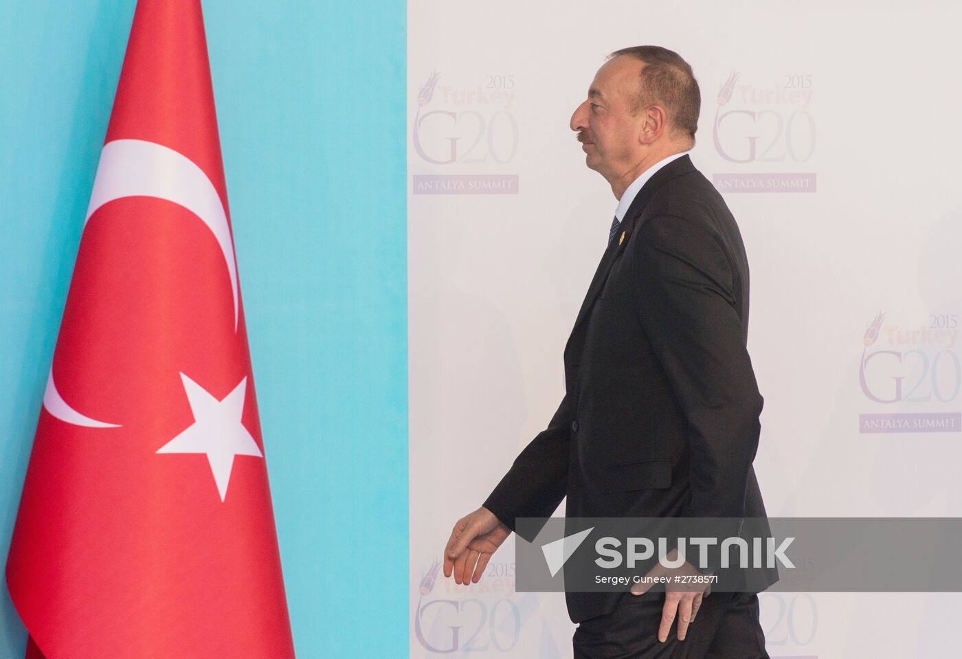 Vladimir Putin takes part in G20 summit in Turkey