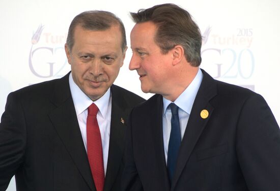 Vladimir Putin takes part in G20 summit in Turkey