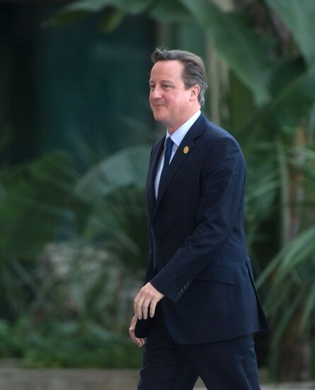 Vladimir Putin takes part in G20 summit in Turkey