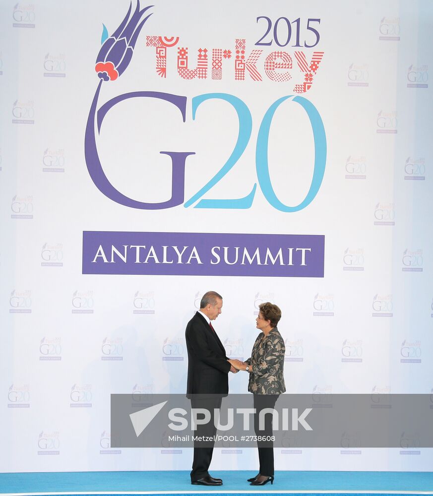 Vladimir Putin takes part in G20 summit in Turkey