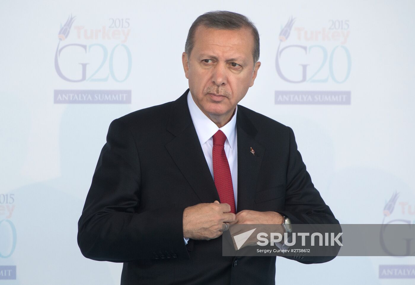 Vladimir Putin takes part in G20 summit in Turkey