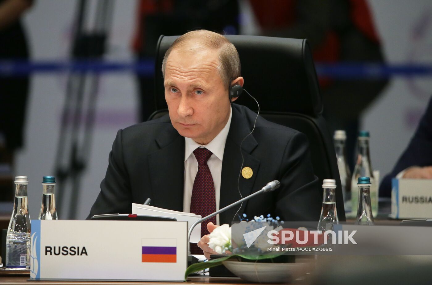 Vladimir Putin takes part in G20 summit in Turkey