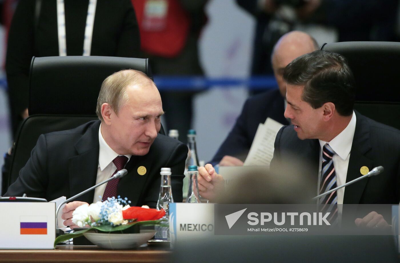 Vladimir Putin takes part in G20 summit in Turkey