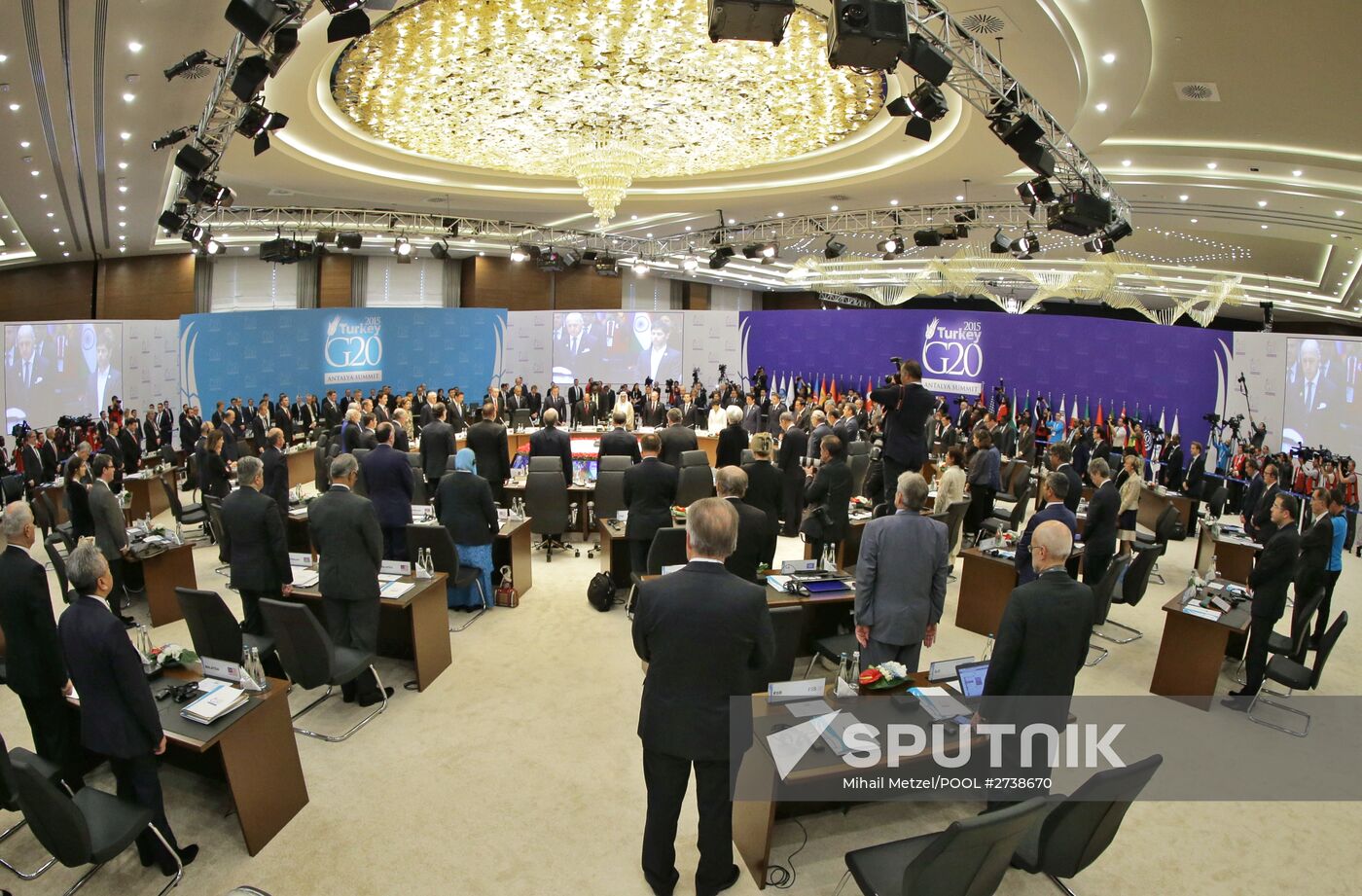 Vladimir Putin takes part in G20 summit in Turkey